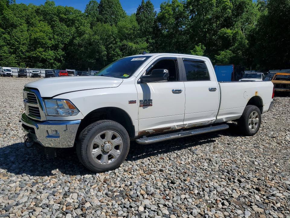 2015 RAM 3500 SLT  