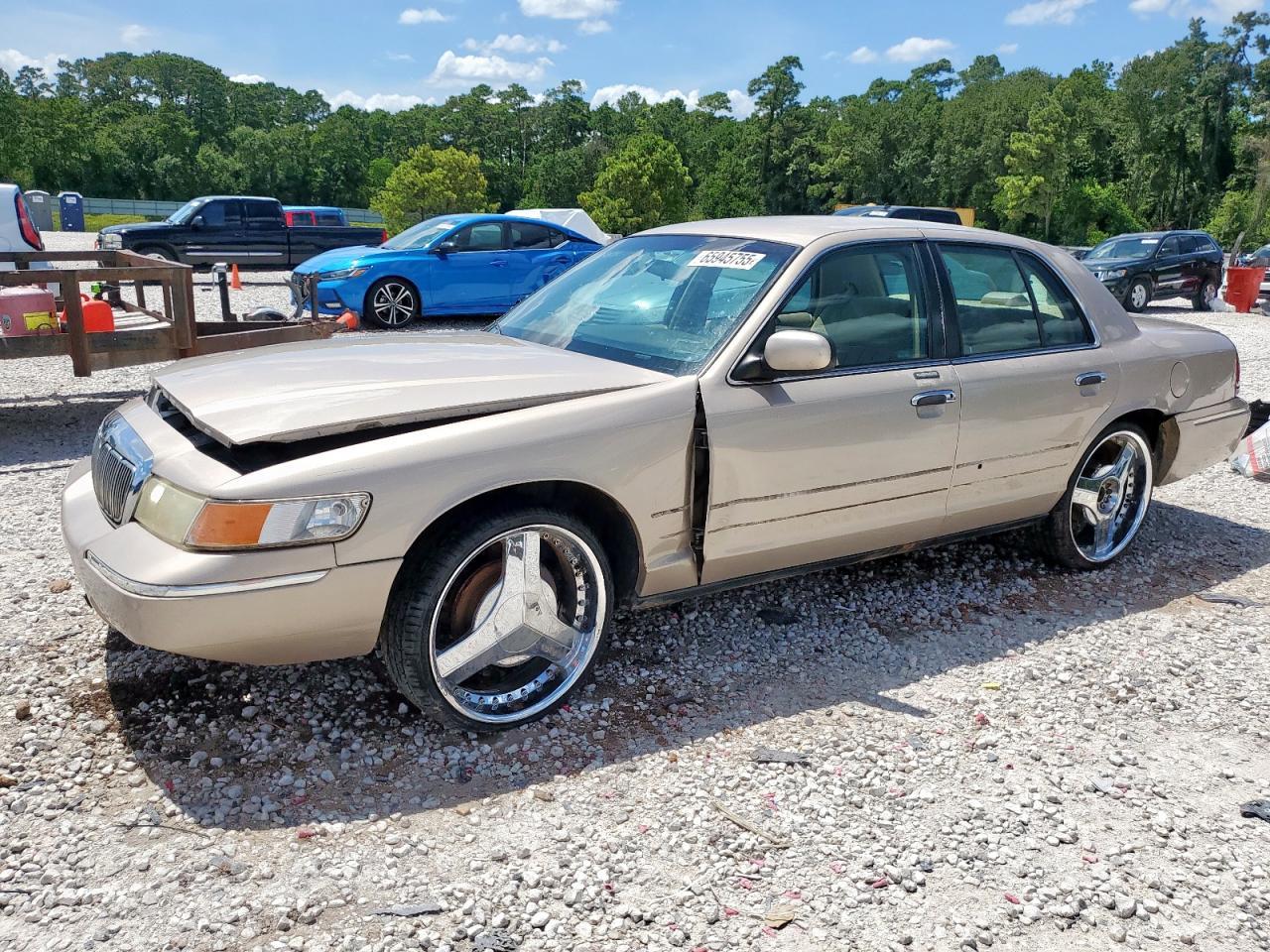 Vista de 1998 MERCURY GRAND MARQUIS GS, ángulo 1