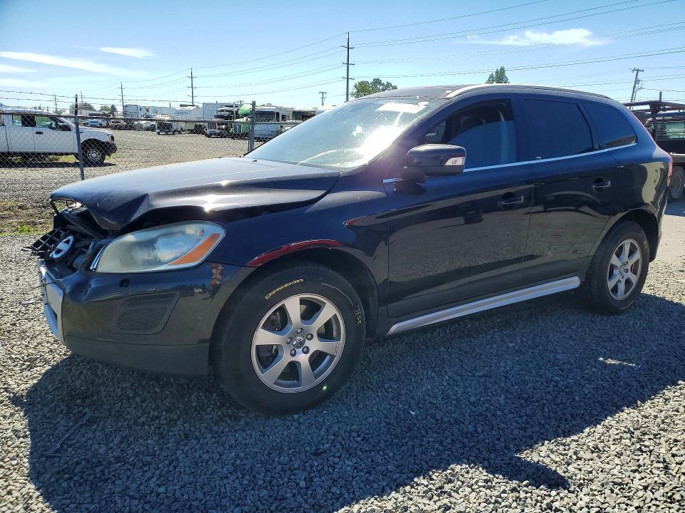 2012 VOLVO XC60 32  