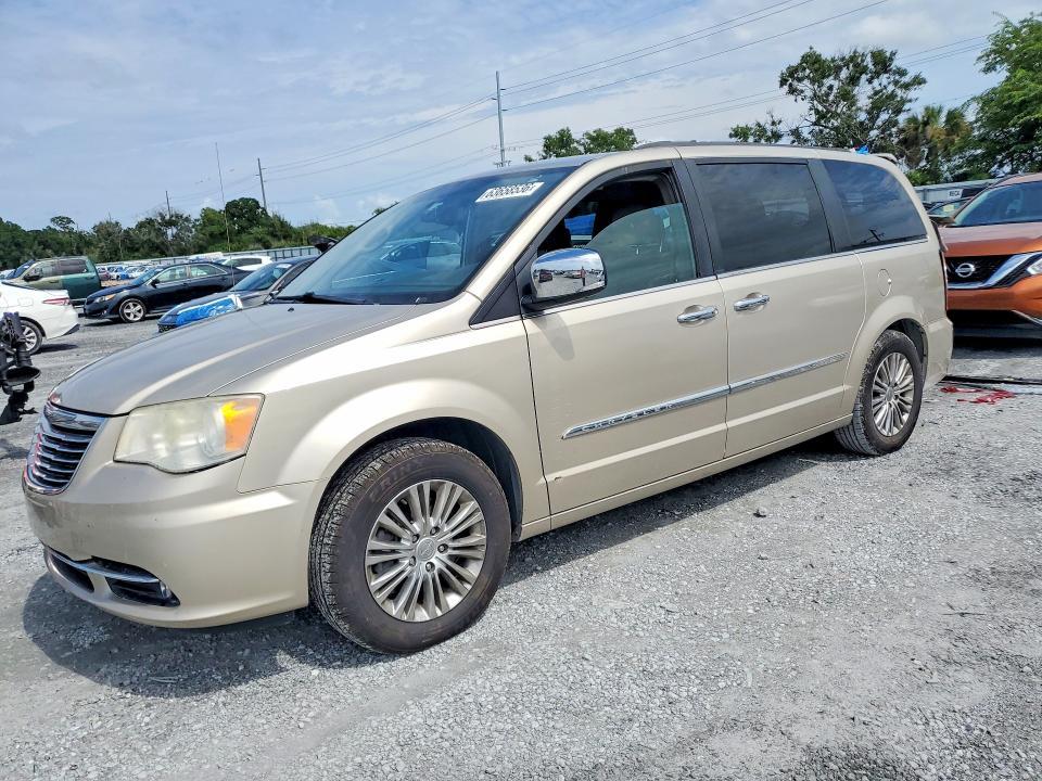 2013 CHRYSLER TOWN & COUNTRY TOURING L  