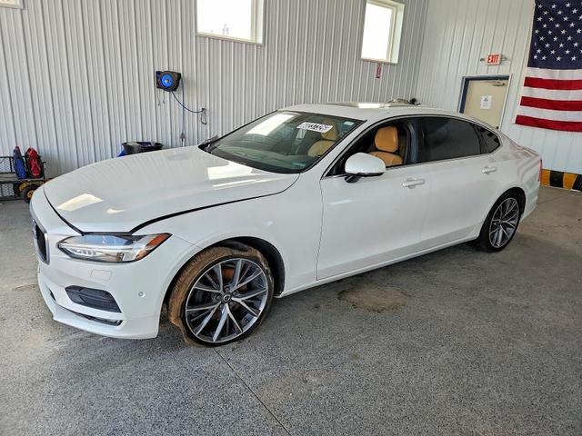 2018 VOLVO S90 T5 MOMENTUM  