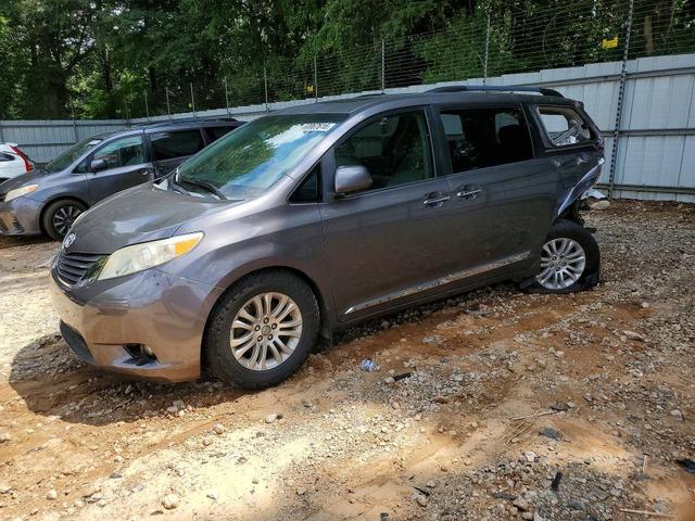 2011 TOYOTA SIENNA XLE 8-PASSENGER  