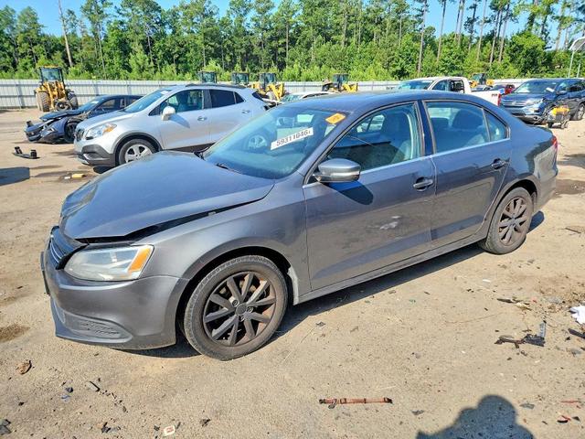 2013 VOLKSWAGEN JETTA SE  