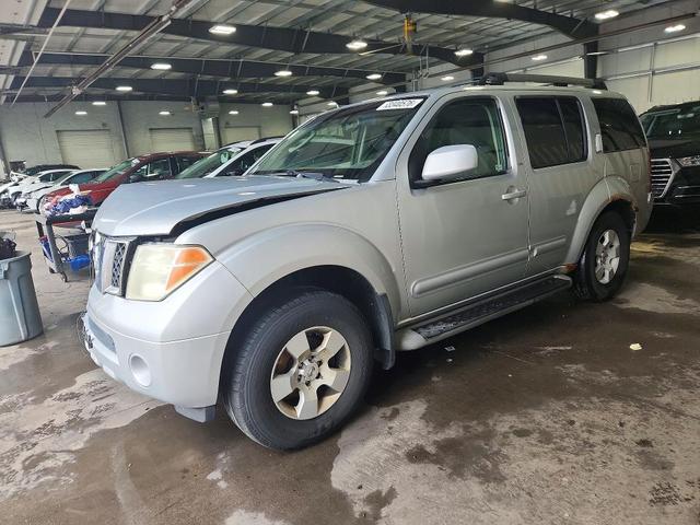 2005 NISSAN PATHFINDER XE  