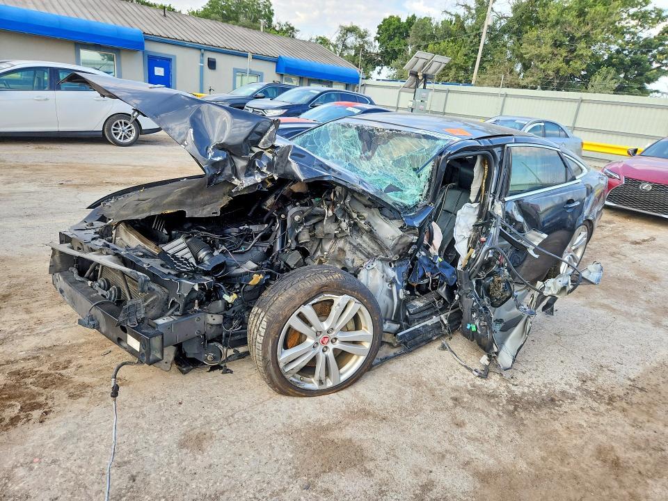 2015 JAGUAR XJL PORTFOLIO  