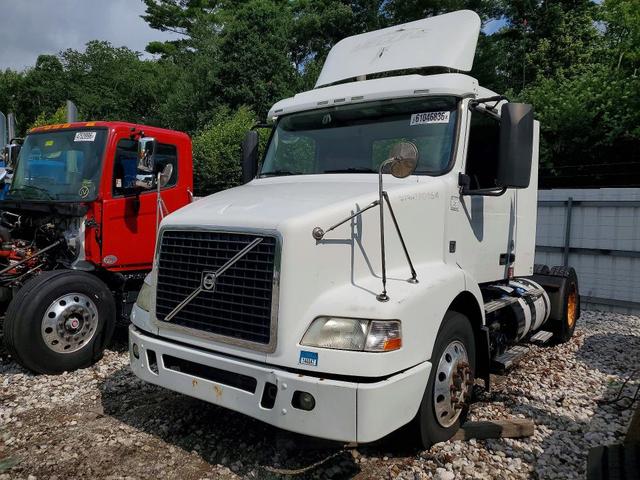2014 VOLVO VNM SEMI TRUCK