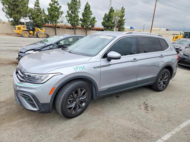 2022 VOLKSWAGEN TIGUAN SE  