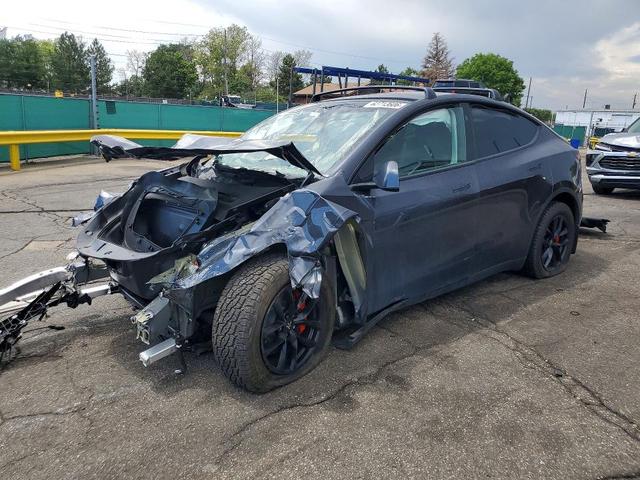 2025 TESLA MODEL Y   