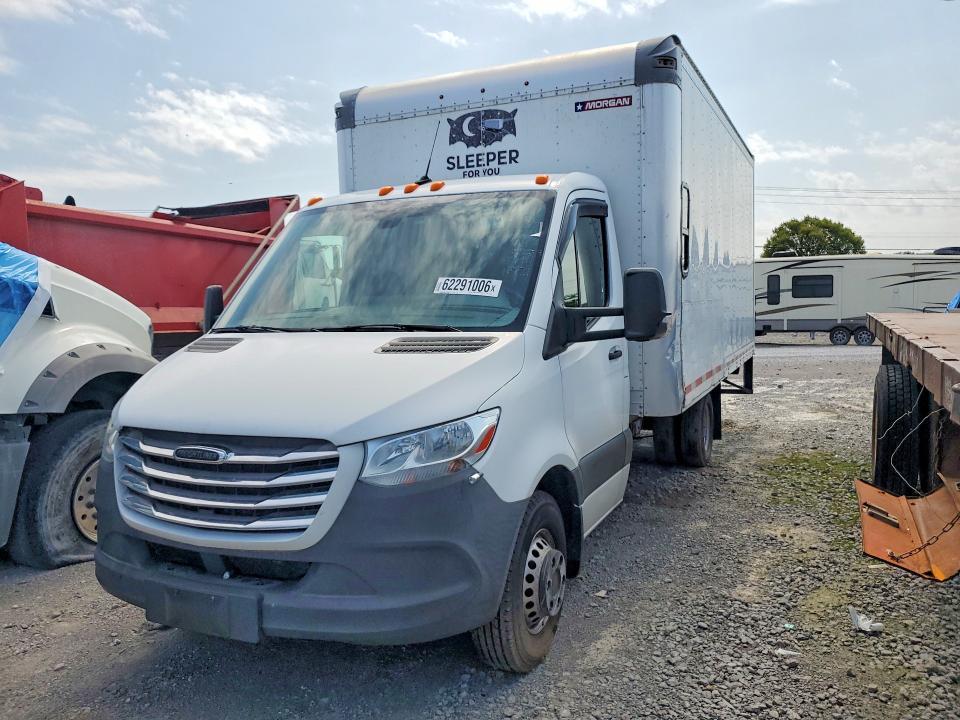2021 FREIGHTLINER SPRINTER BOX TRUCK