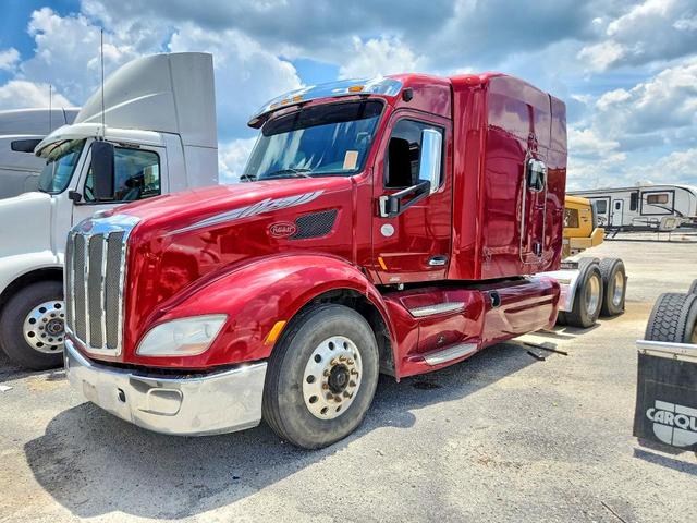 2016 PETERBILT 579 SEMI TRUCK