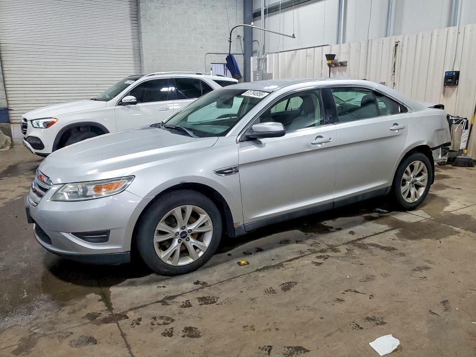 2011 FORD TAURUS SEL  
