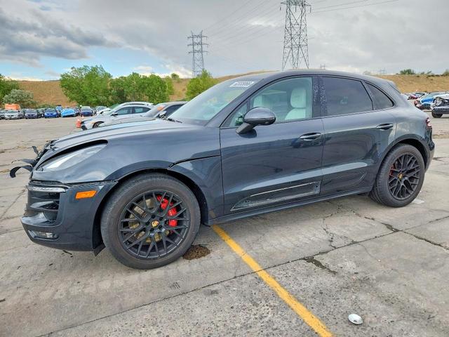 2017 PORSCHE MACAN GTS  