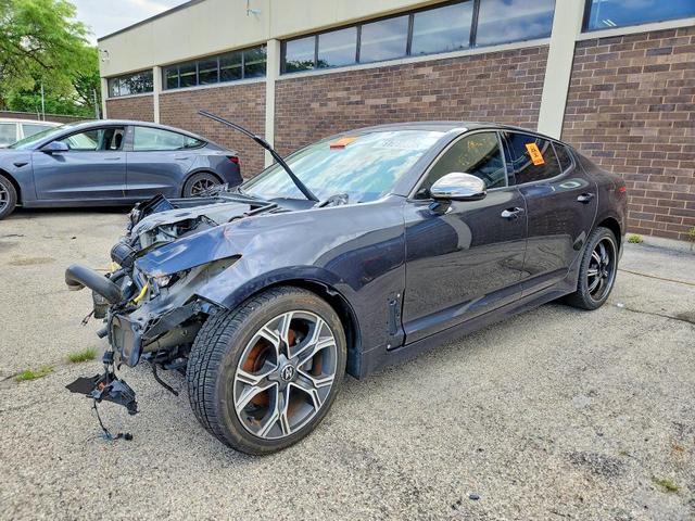 2020 KIA STINGER