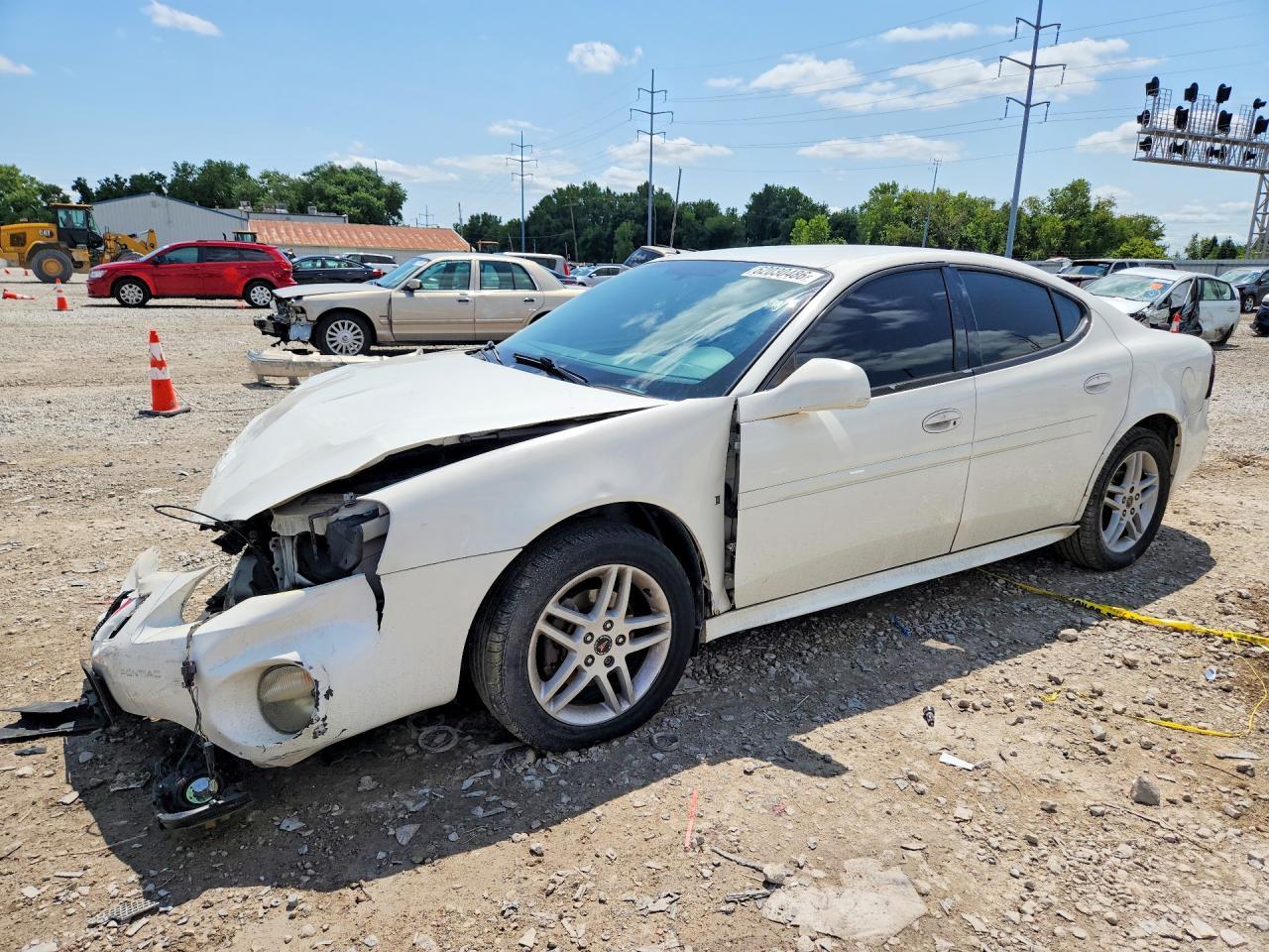 منظر 2008 PONTIAC GRAND PRIX، زاوية 1