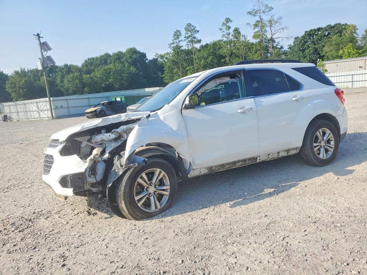 2016 CHEVROLET EQUINOX LT view, angle 1