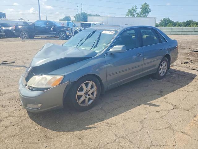 2001 TOYOTA AVALON XLS  