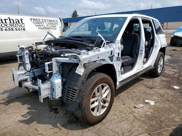 2024 JEEP GRAND CHEROKEE LAREDO  