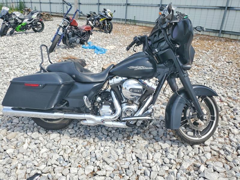 2016 HARLEY-DAVIDSON FLHX STREET GLIDE  
