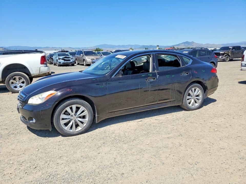 2011 INFINITI M37 X  