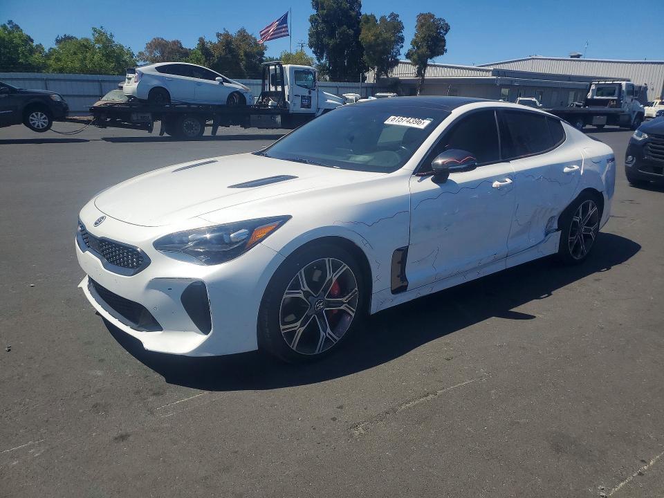 2021 KIA STINGER GT2  