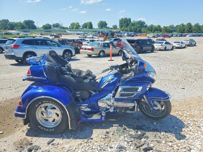 2001 HONDA GL1800   