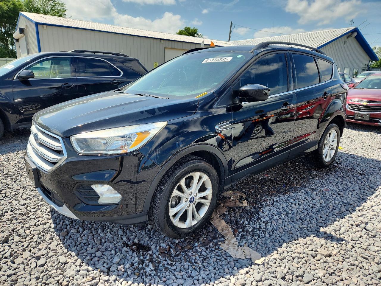 Вид 2018 FORD ESCAPE SE, угол 1