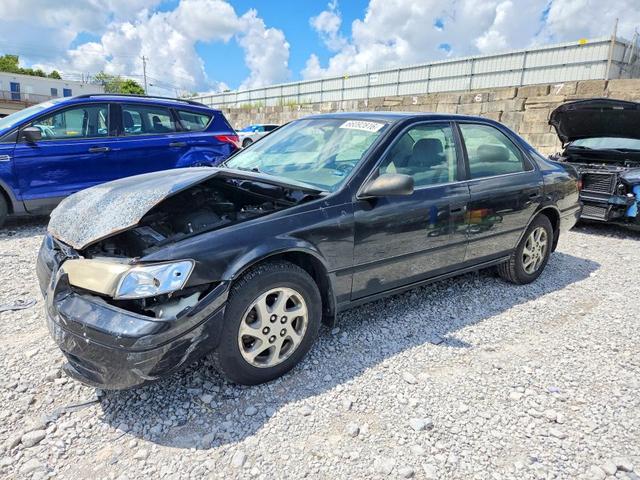 1999 TOYOTA CAMRY LE V6  