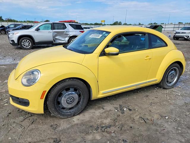2012 VOLKSWAGEN BEETLE   