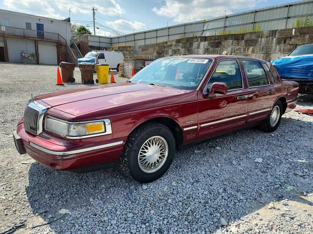 1997 LINCOLN TOWN CAR SIGNATURE  