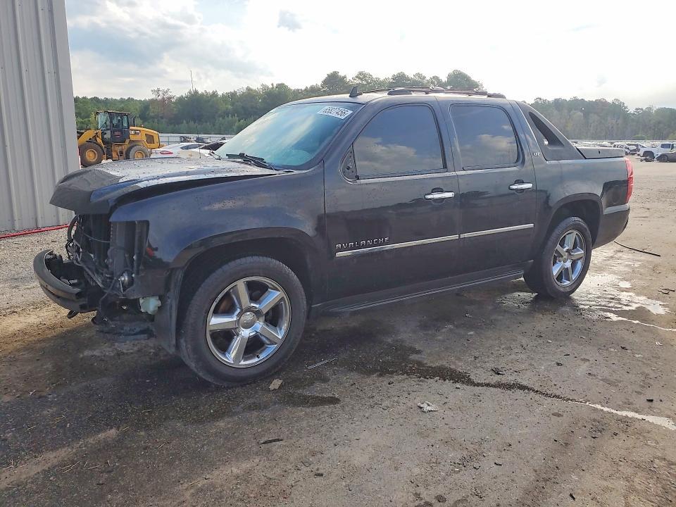 2011 CHEVROLET AVALANCHE LTZ  