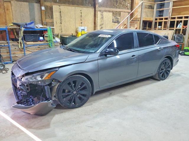 2022 NISSAN ALTIMA SR  