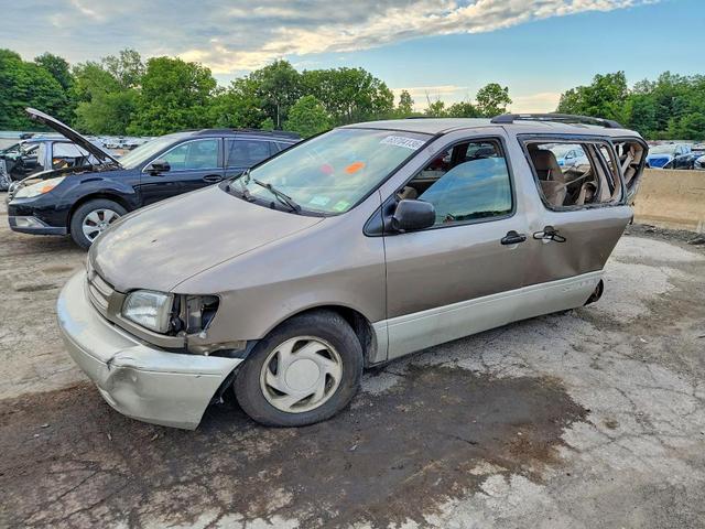 1999 TOYOTA SIENNA