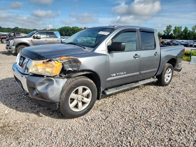 2013 NISSAN TITAN SV  