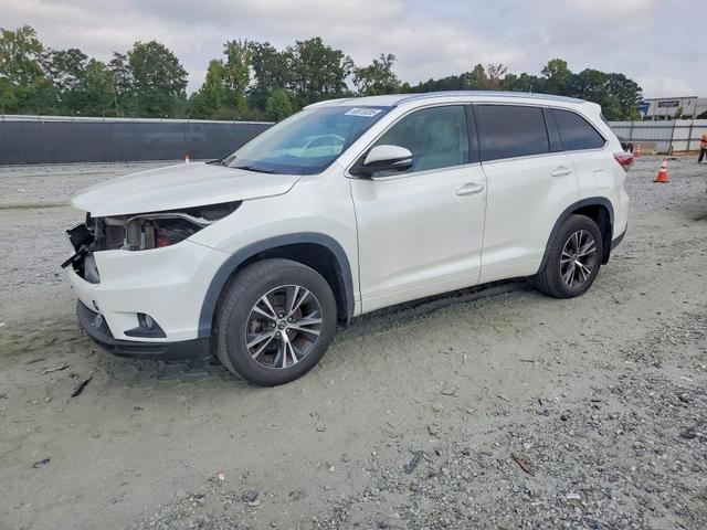 2016 TOYOTA HIGHLANDER XLE  