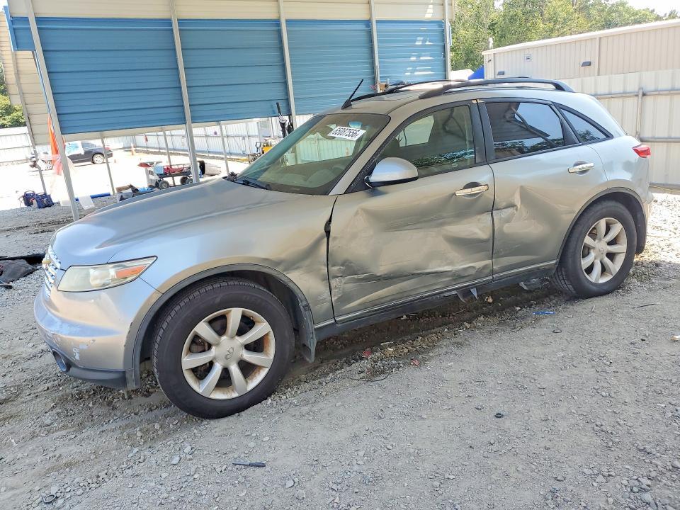 2005 INFINITI FX35   