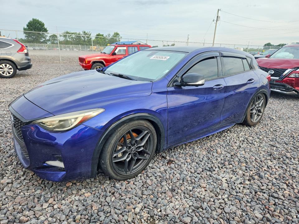 2017 INFINITI QX30 SPORT  