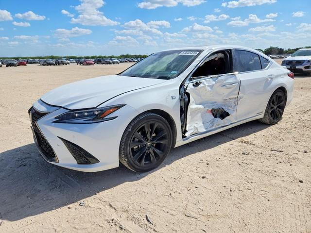 2022 LEXUS ES 300H F SPORT  