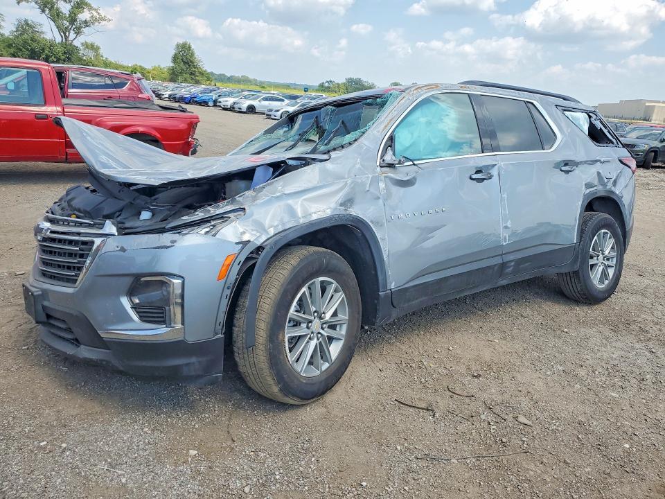 2023 CHEVROLET TRAVERSE LT  