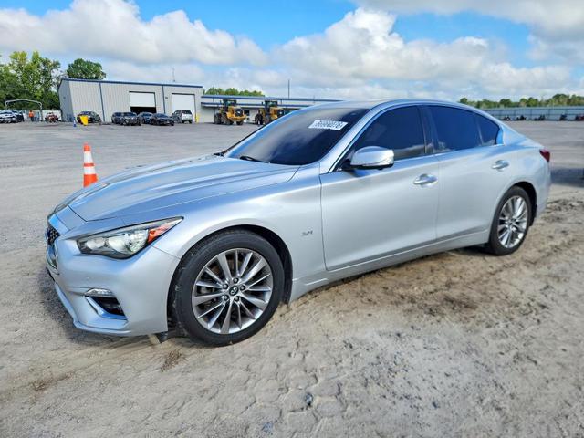 2018 INFINITI Q50 30T LUXE  