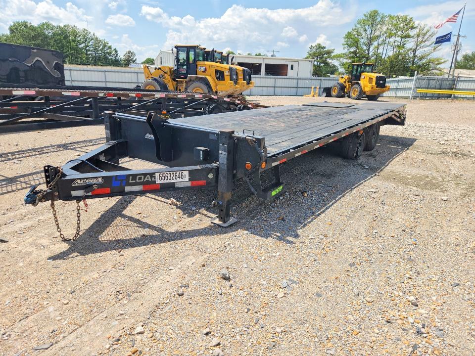 2024 LOAD TRAIL EQUIPMENT TRAILER