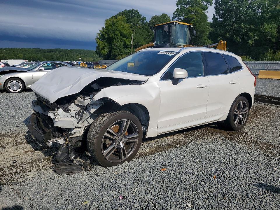 2019 VOLVO XC60 T5 MOMENTUM  