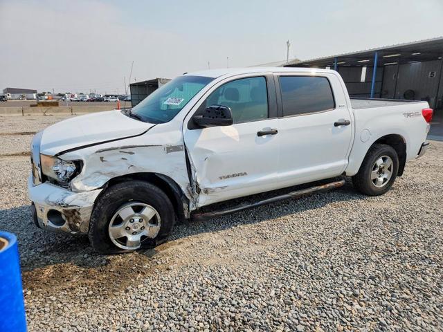2013 TOYOTA TUNDRA CREWMAX SR5  