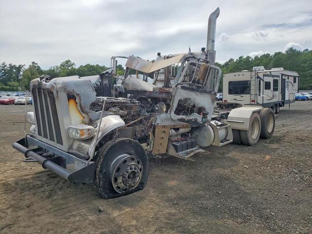 2021 PETERBILT 389 SEMI TRUCK