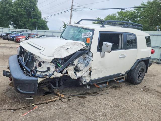 2013 TOYOTA FJ CRUISER BASE  
