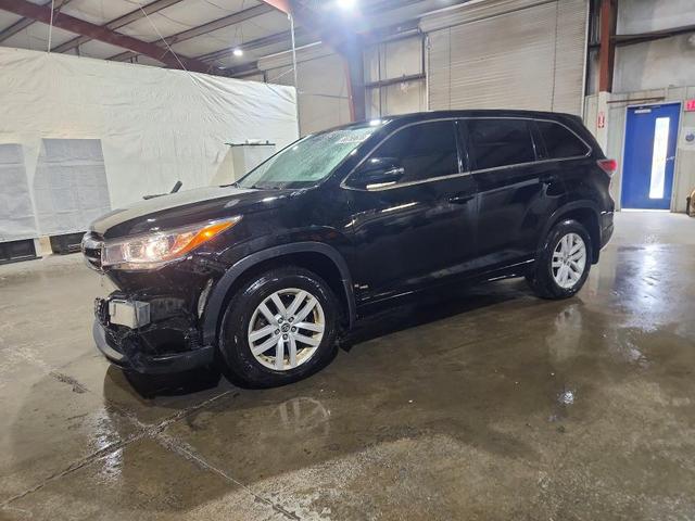 2016 TOYOTA HIGHLANDER LE  