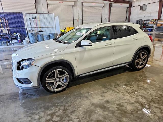 2015 MERCEDES-BENZ GLA 250  