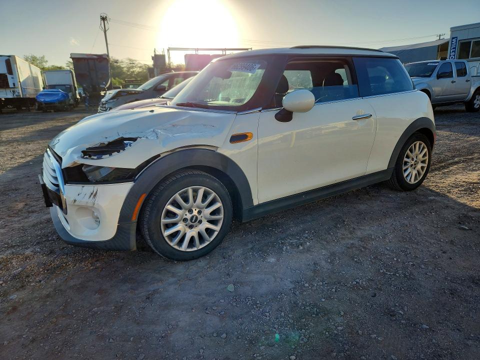 2015 MINI COOPER   