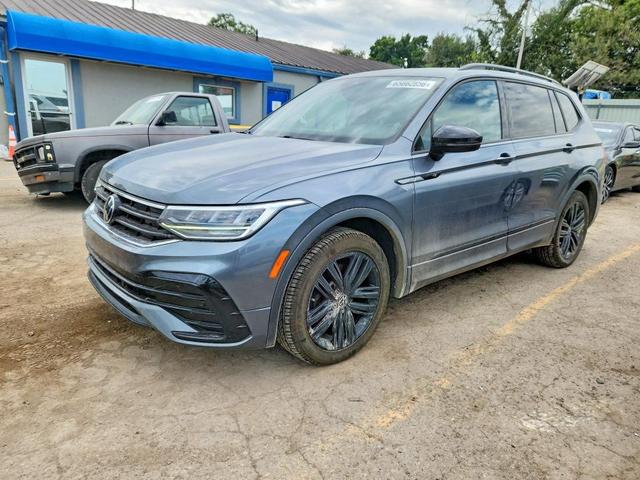 2022 VOLKSWAGEN TIGUAN SE R-LINE BLACK  