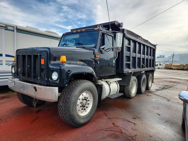2002 INTERNATIONAL F-2574 DUMP TRUCK