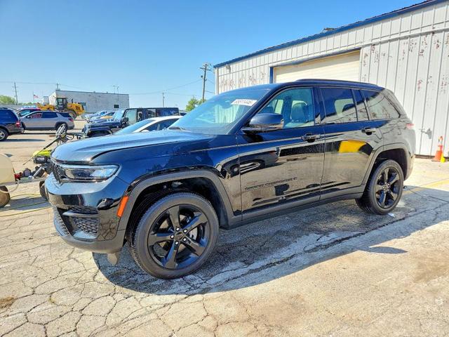 2024 JEEP GRAND CHEROKEE LAREDO  